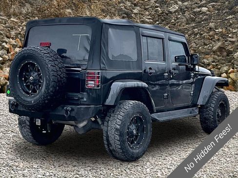 Used 2015 Jeep Wrangler Unlimited Sahara w/ Dual Top Group AWD/4WD image 2