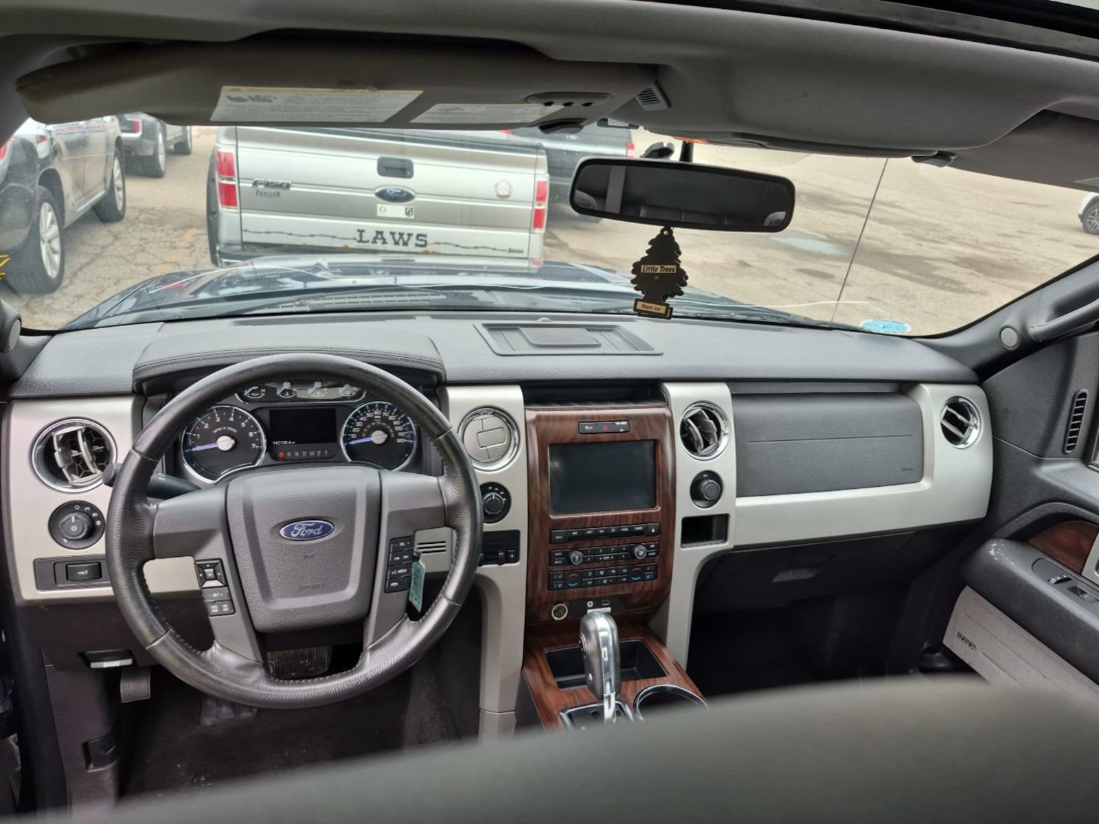Used 2012 Ford F150 Lariat w/ Lariat Chrome Pkg AWD/4WD image 8