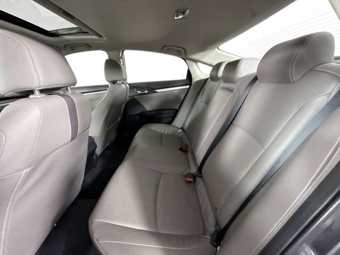 Used 2019 Honda Civic EX-L image 28