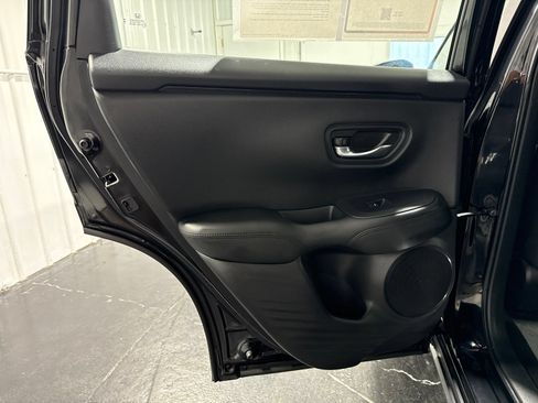 Used 2025 Honda HR-V LX image 15