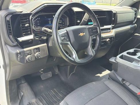 Used 2024 Chevrolet Silverado 2500 LT w/ Convenience Package AWD/4WD image 19