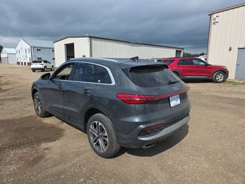 Used 2025 Audi Q5 Premium AWD/4WD image 5