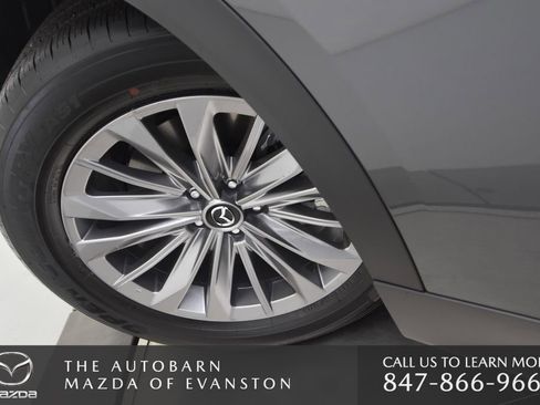 Used 2025 MAZDA CX-90 3.3 Turbo w/ Preferred Package AWD/4WD image 33