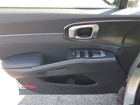 New 2026 Kia Sorento LX image 19