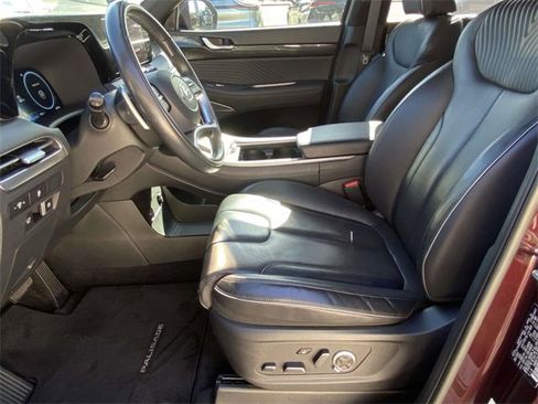 Used 2023 Hyundai Palisade Calligraphy image 14