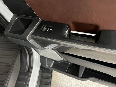 Used 2022 Ford F150 Lariat w/ Equipment Group 502A High image 52