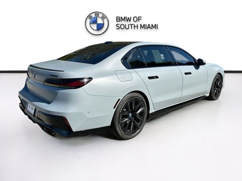 Used 2025 BMW 760i xDrive 760i xDrive w/ Executive Package image 7
