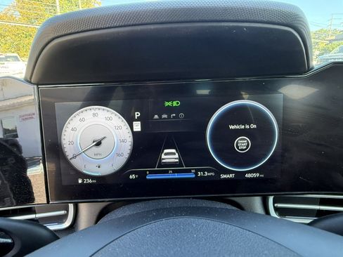 Used 2025 Hyundai Elantra SEL FWD image 15