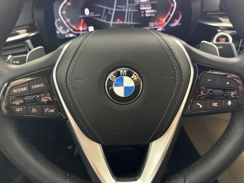 Used 2023 BMW 530i w/ Convenience Package RWD image 11
