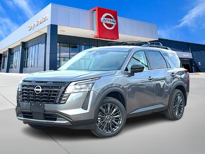 New 2026 Nissan Pathfinder SL w/ SL Premium Package