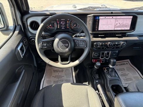 Used 2024 Jeep Wrangler Unlimited Sport AWD/4WD image 3