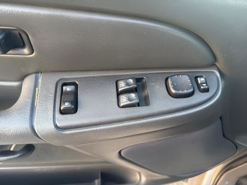 Used 2007 GMC Sierra 2500 SLE w/ Heavy-Duty Power Package image 13