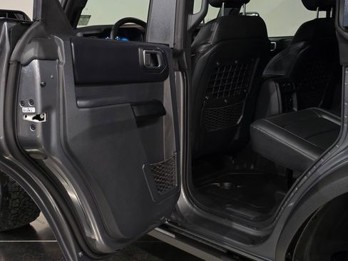 New 2025 Ford Bronco Badlands image 30