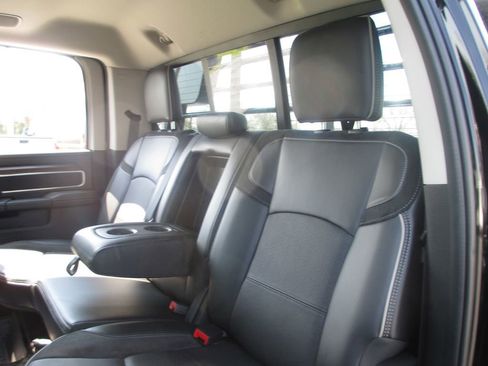 Used 2024 RAM 4500 Laramie image 21