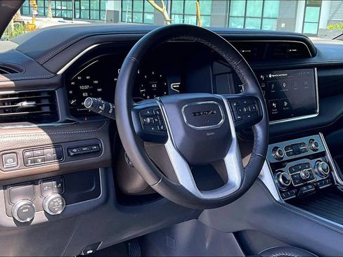 Used 2024 GMC Yukon Denali RWD image 16