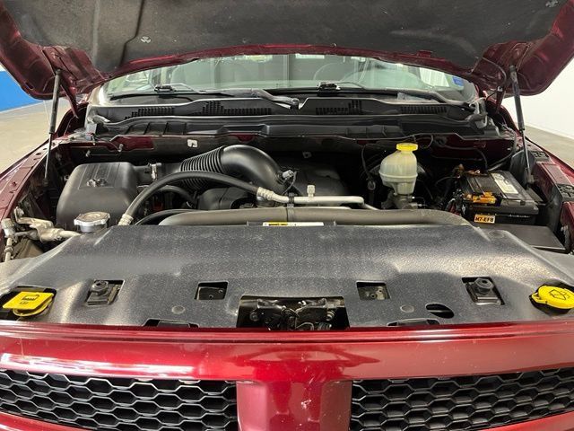 Used 2017 RAM 1500 Express RWD image 9