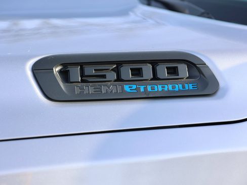 Used 2023 RAM 1500 Tradesman w/ Night Edition image 9