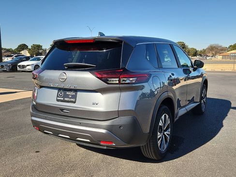 Used 2023 Nissan Rogue SV image 7