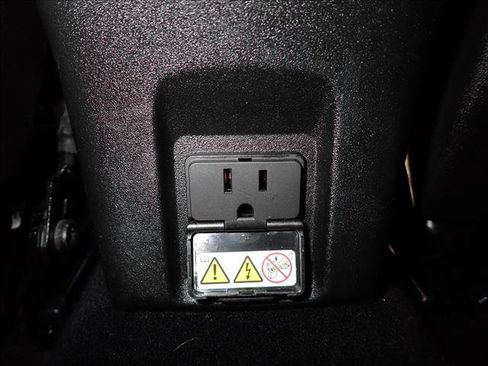Used 2015 Jeep Renegade Limited w/ Trailer Tow Group AWD/4WD image 10
