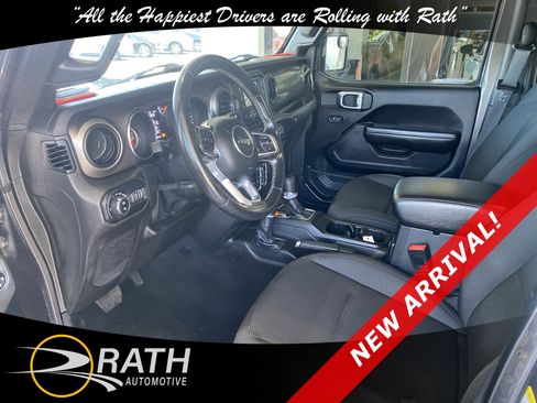 Used 2020 Jeep Gladiator Sport w/ Quick Order Package 24S AWD/4WD image 12