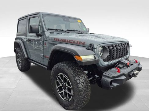 Used 2024 Jeep Wrangler Rubicon w/ Technology Group image 7