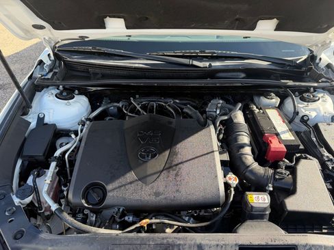 Used 2019 Toyota Avalon XSE image 27