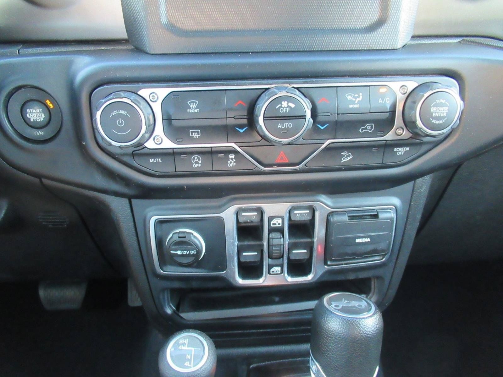 Used 2019 Jeep Wrangler Unlimited Sport S AWD/4WD image 27