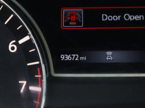 Used 2019 Nissan Pathfinder SL FWD image 27