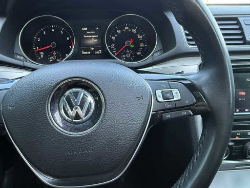 Used 2019 Volkswagen Passat 2.0T Wolfsburg image 15