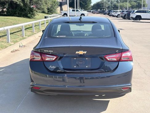 Used 2022 Chevrolet Malibu LT FWD image 5