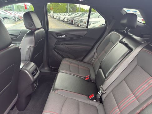 Certified 2023 Chevrolet Equinox RS FWD image 32