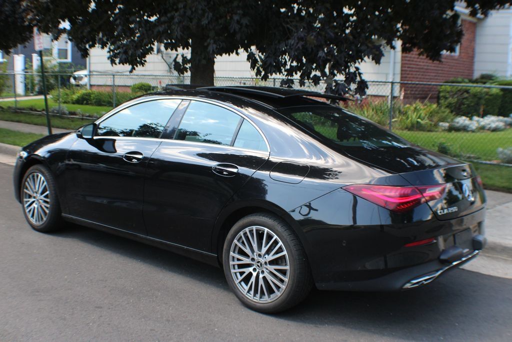 Used 2025 Mercedes-Benz CLA 250 image 8