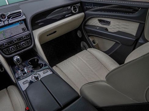 Certified 2024 Bentley Bentayga Extended Wheelbase image 41