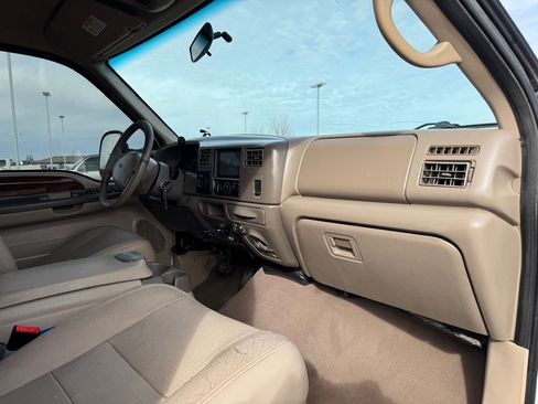 Used 2002 Ford F350 Lariat image 36