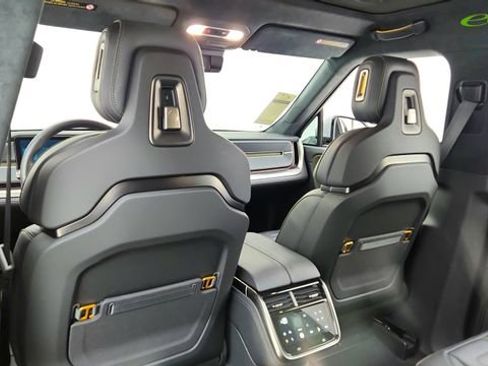 Used 2025 Rivian R1S Adventure AWD/4WD image 36