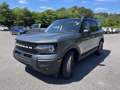 Used 2025 Ford Bronco Sport Outer Banks w/ Outer Banks Tech Package+ AWD/4WD image 7