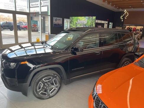 New 2026 Jeep Cherokee Laredo image 6