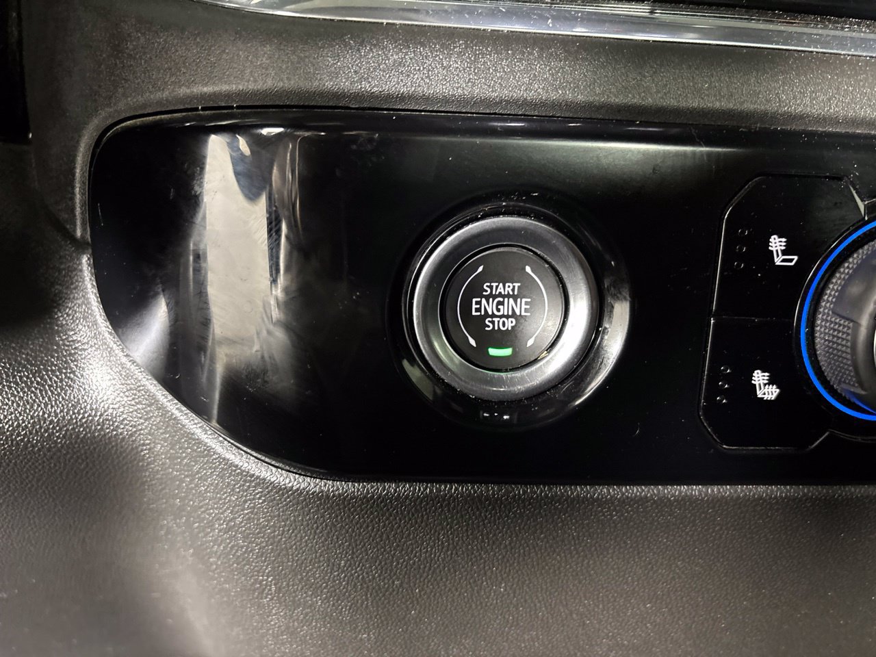 Used 2024 Chevrolet Silverado 1500 RST w/ LPO, Liner Protection Package AWD/4WD image 20