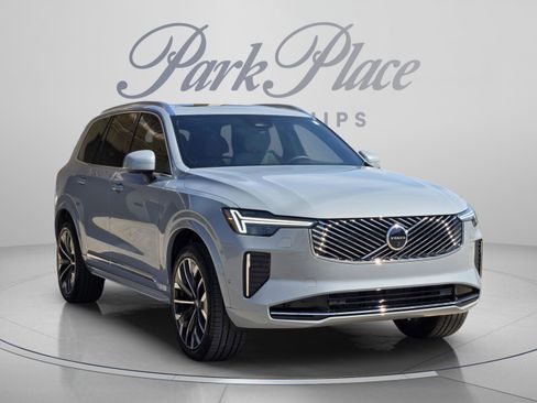 Used 2026 Volvo XC90 B6 Plus w/ Protection Package Premier AWD/4WD image 8
