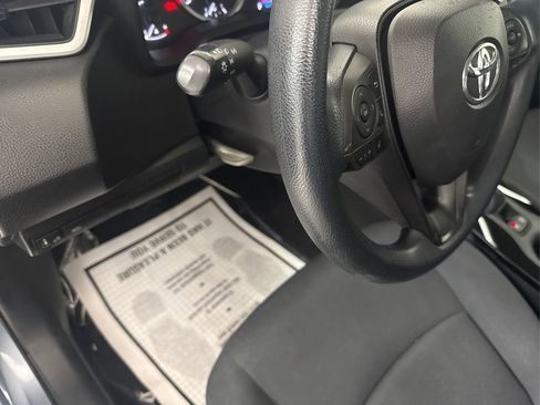 Used 2020 Toyota Corolla LE FWD image 26