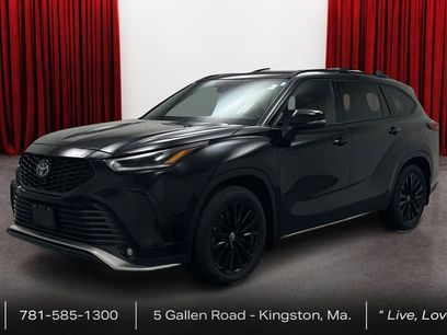 Used 2023 Toyota Highlander XSE