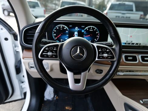 Used 2021 Mercedes-Benz GLE 350 4MATIC w/ AMG Line Exterior image 19