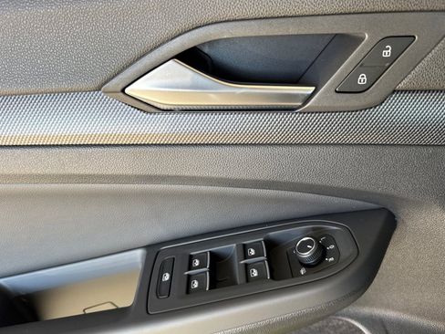 New 2026 Volkswagen GTI SE image 11