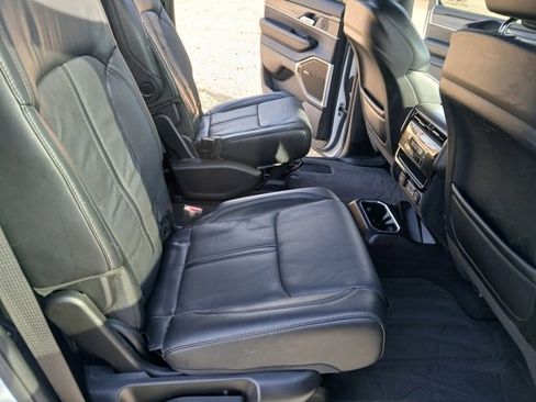 Used 2023 Jeep Wagoneer Series III w/ Premium Group I image 43