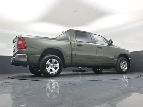 New 2026 RAM 1500 4x4 Crew Cab image 38