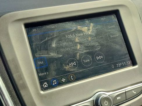 Certified 2019 Chevrolet Equinox LS image 24