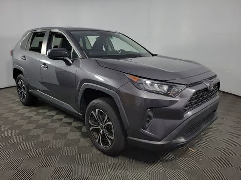 Used 2022 Toyota RAV4 LE image 1