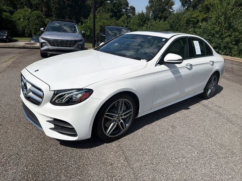 Used 2018 Mercedes-Benz E 300 image 3