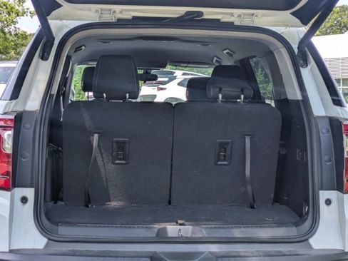 Used 2020 GMC Acadia SLE w/ Driver Convenience Package FWD image 6