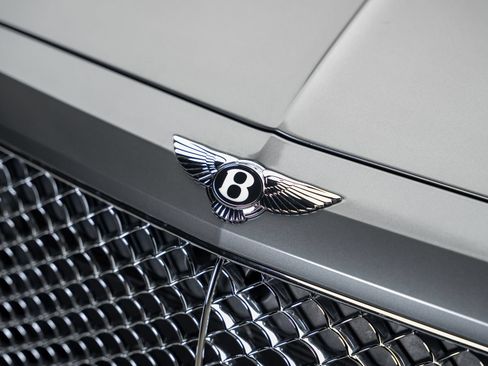 Used 2018 Bentley Bentayga AWD/4WD image 5